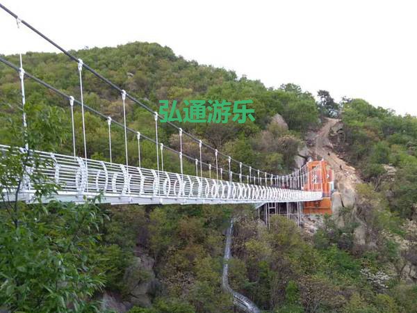 玻璃吊橋